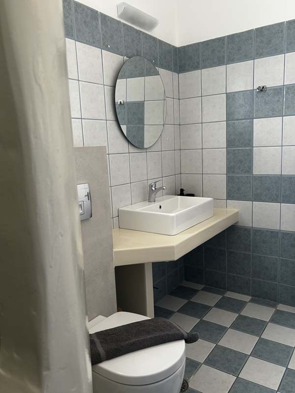 ΜΠΑΝΙΟ_IMG_6751 res ΔΙΑΜΕΡΙΣΜΑΤΑ ΟΡΟΦΟΥ –STUDIOS 2