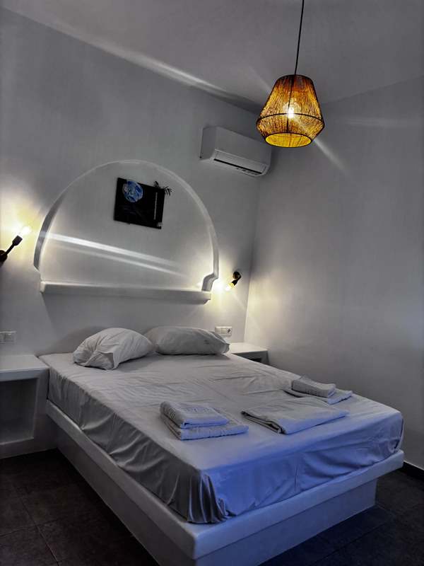 ΔΩΜΑΤΙΟ 1 res DOUBLE-TRIPLE ROOMS IN THE GARDEN